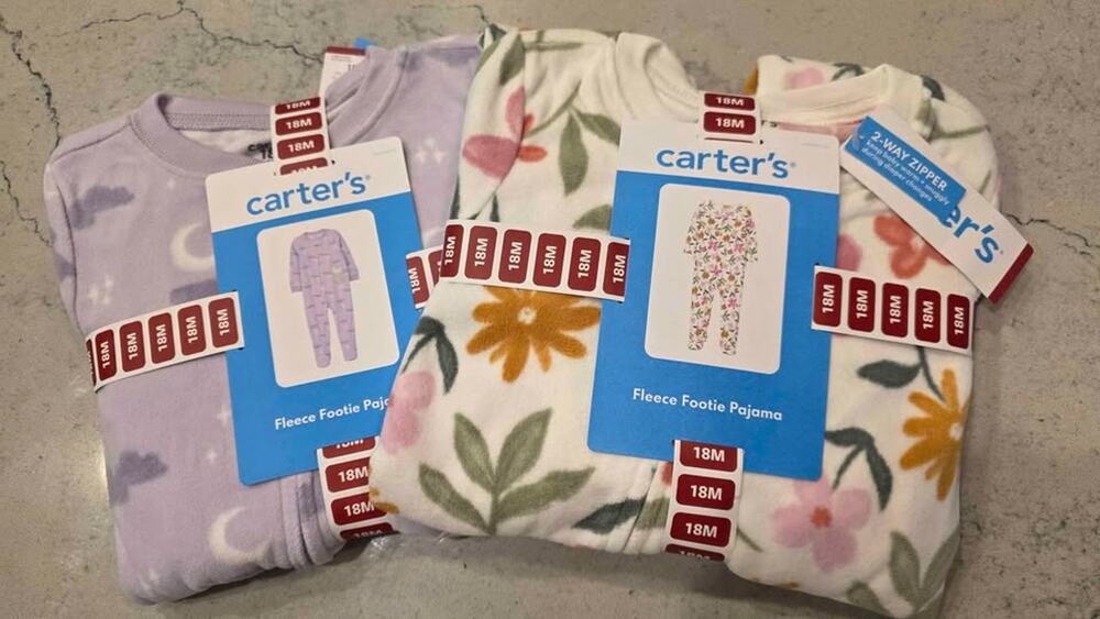 Set of 2 New Carter's Fleece Footie Pajamas 18M